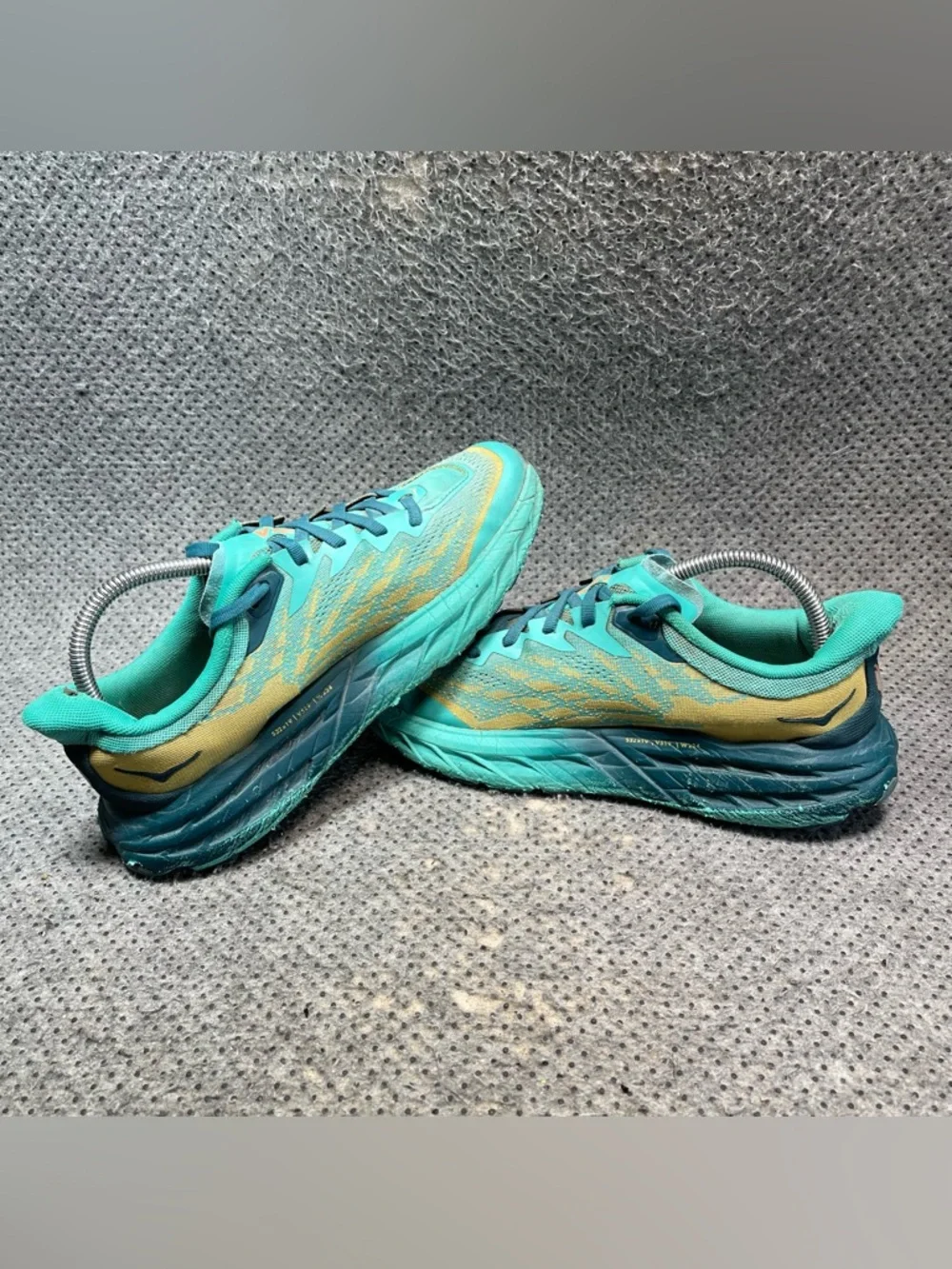 Hoka One One Speedgoat 5 Blue Running Shoes No Insoles Size 8.5 Women’s